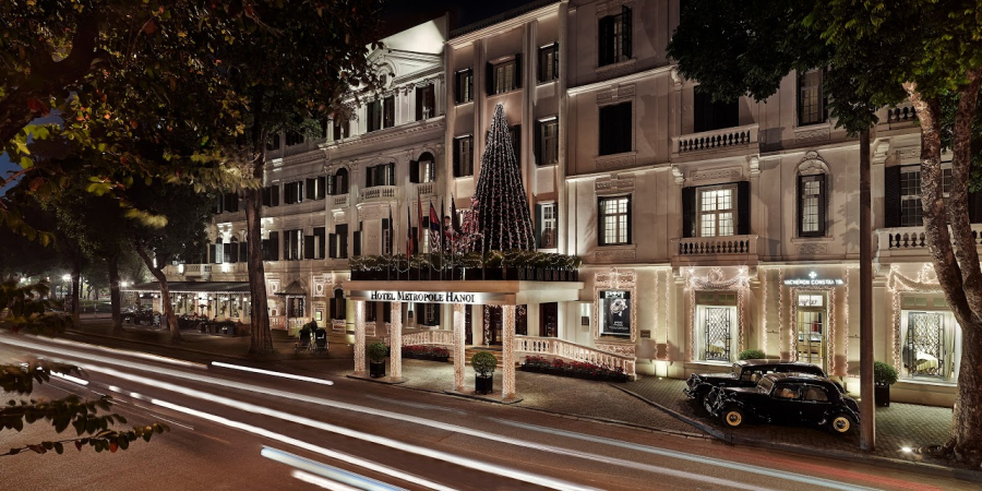 HotelMetropoleHanoi - Facade Christmas
