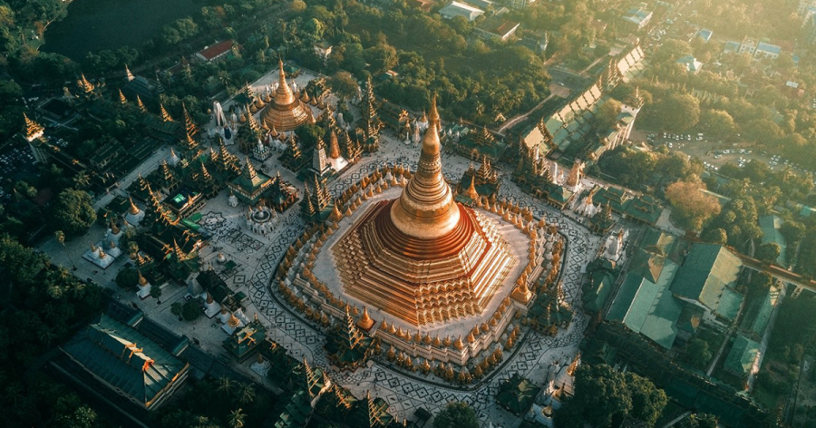 Đền Ananda Pahto là ngôi đền nổi tiếng lâu đời và rộng lớn, được xây dựng tại cố đô Bagan của Myanmar.