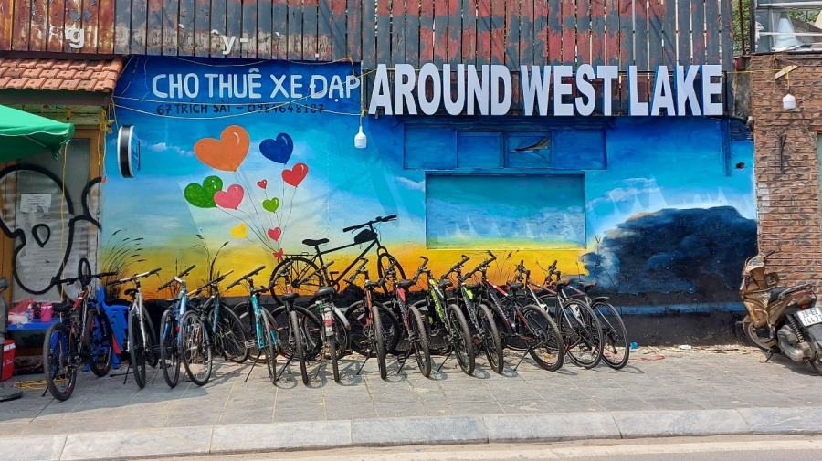 Nhiều địa chỉ cho thuê xe đạp quanh phố Trích Sài, Nguyễn Đình Thi. Ảnh: Internet