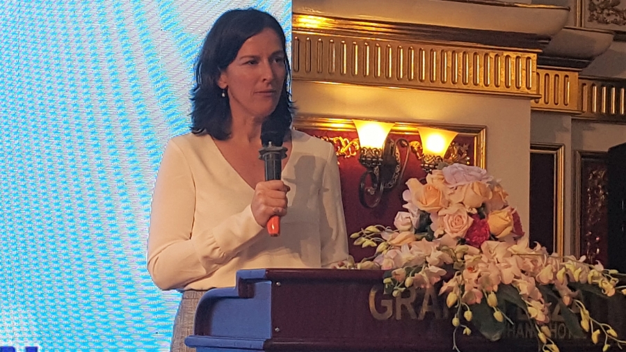 Bà Sarah Ferguson, Giám đốc Tổ chức TRAFFIC tại Việt Nam, phát biểu tại sự kiện.