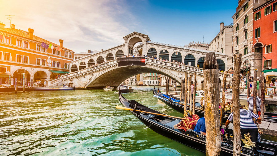 Venice - Thành phố của những cây cầu.