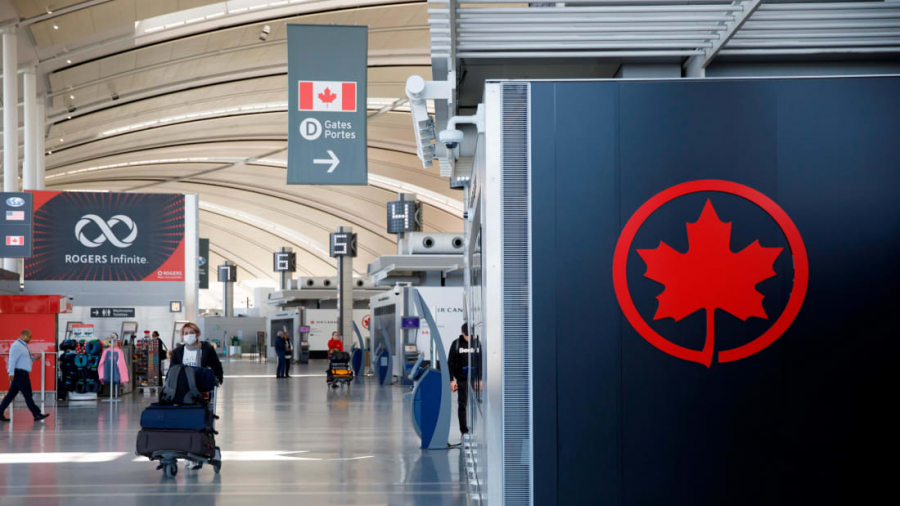 Canada thắt chặt việc kiểm soát người nhập cảnh tại các sân bay quốc tế.