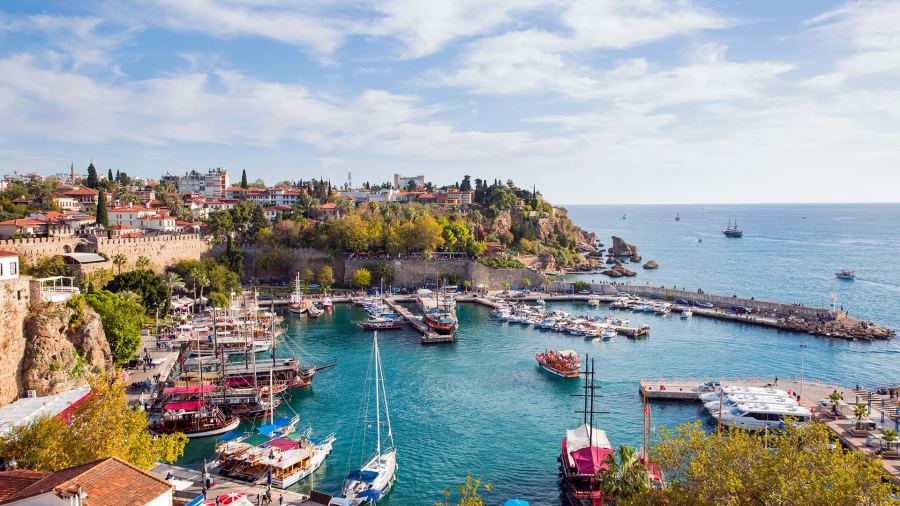 Thành phố nằm bên bờ Địa Trung Hải Antalya