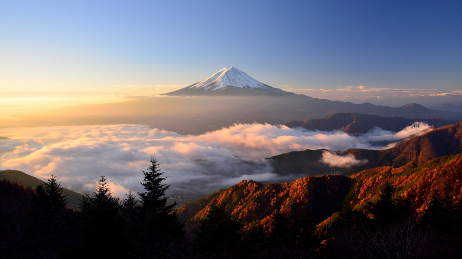 Trước đó, ngọn núi Phú Sĩ đã bị đóng cửa trong mùa hè leo núi năm nay nhằm ngăn chặn sự lây lan của dịch Covid-19 đang diễn biến phức tạp tại Nhật Bản