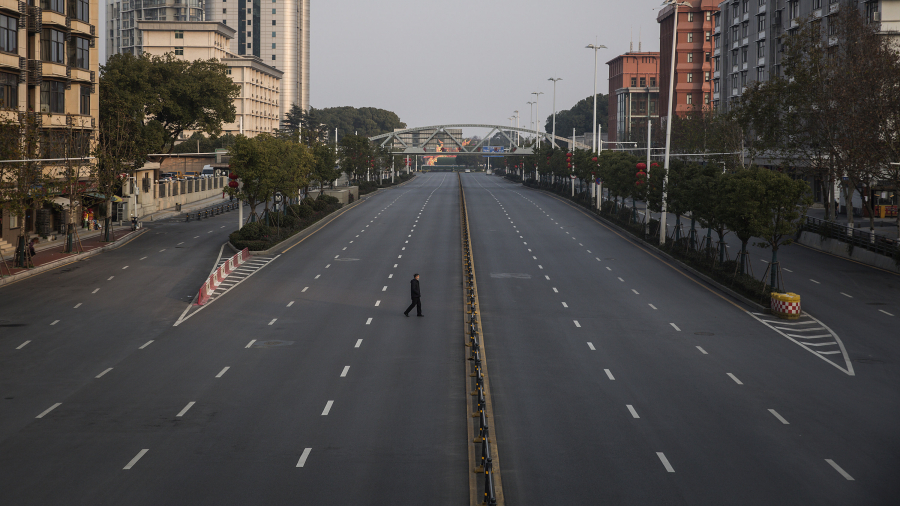 Đường phố Bắc Kinh vắng vẻ sau lệnh bán phong tỏa
