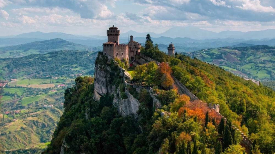 Pháo đài Guaita - điểm tham quan nổi tiếng ở San Marino. Ảnh: Internet