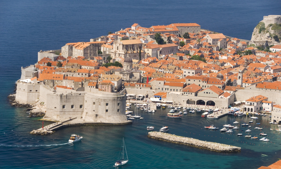 Dubrovnik - một trong những thắng cảnh và bối cảnh phim nổi tiếng ở Croatia