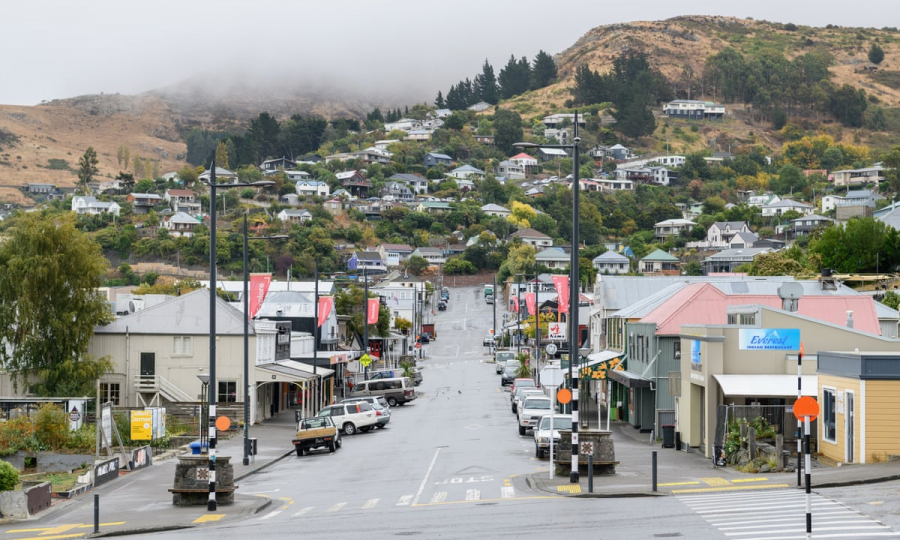 Đường phố tại Lyttelton, New Zealand khi giãn cách xã hội.