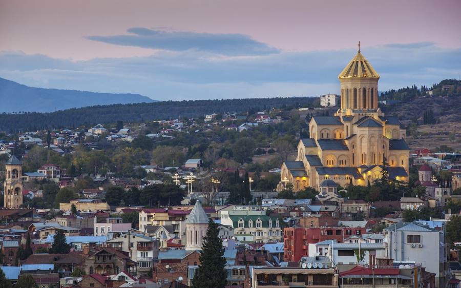 Tbilisi, thủ đô và thành phố lớn nhất của Gruzia