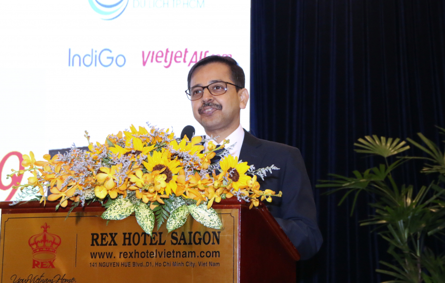 Ngài Pranay Verma - Đại sứ Ấn Độ tại Việt Nam.