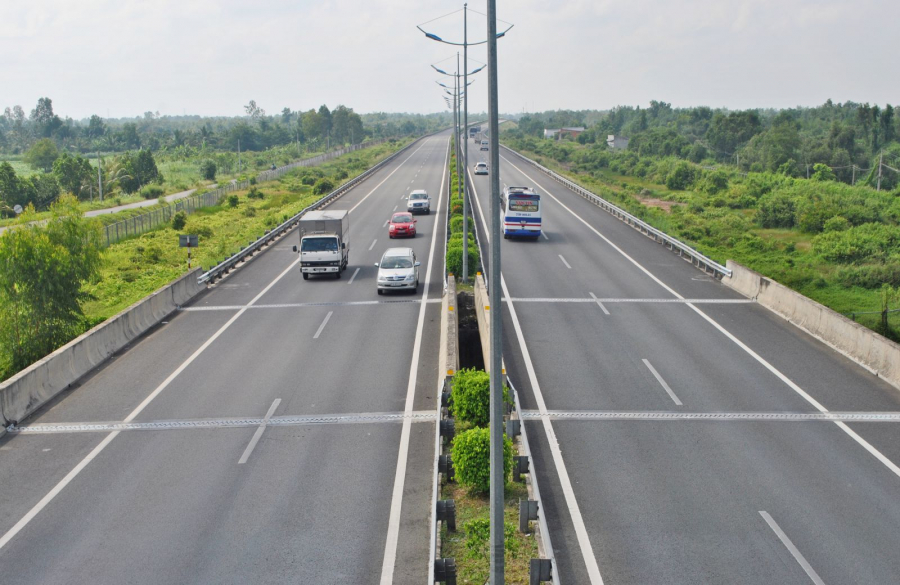 Việc phát triển các tuyến cao tốc là chất xúc tác quan trọng thúc đẩy hoạt động du lịch vùng.