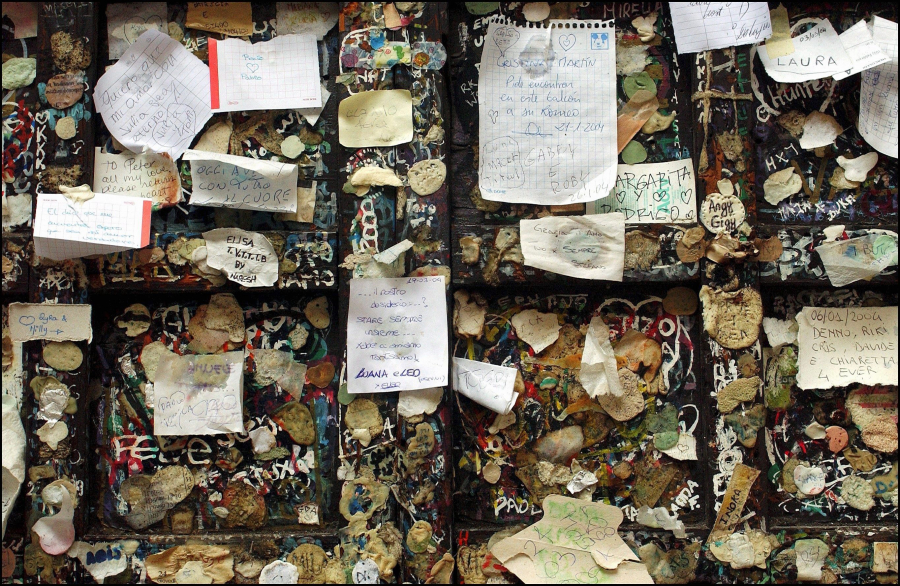 Những bức thư tình trên tường nhà Juliet