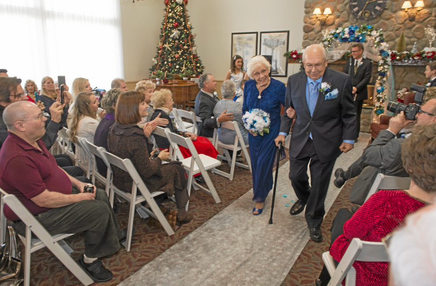 Lễ cưới của một cụ ông 93 tuổi