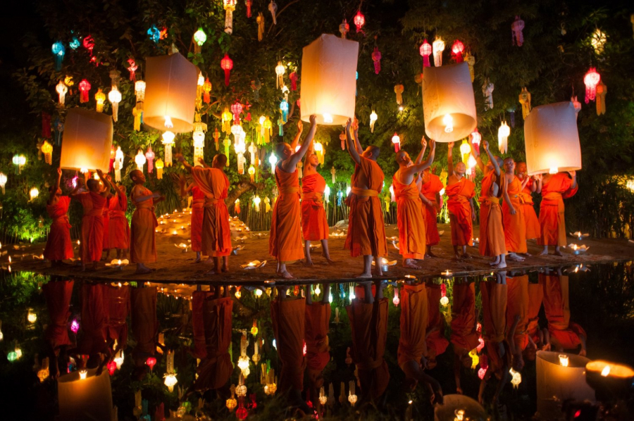 Lễ hội Loy Krathong được tổ chức hằng năm vào đêm rằm tháng 12 theo Phật lịch của người Thái, năm nay là ngày 31/10