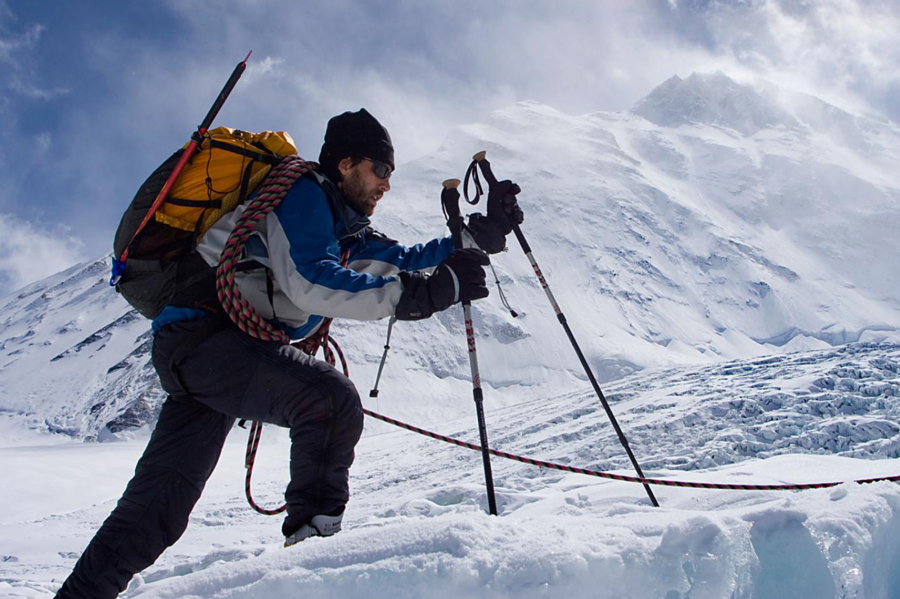 Erik Weihenmayer - người mù đầu tiên chinh phục đỉnh Everest.