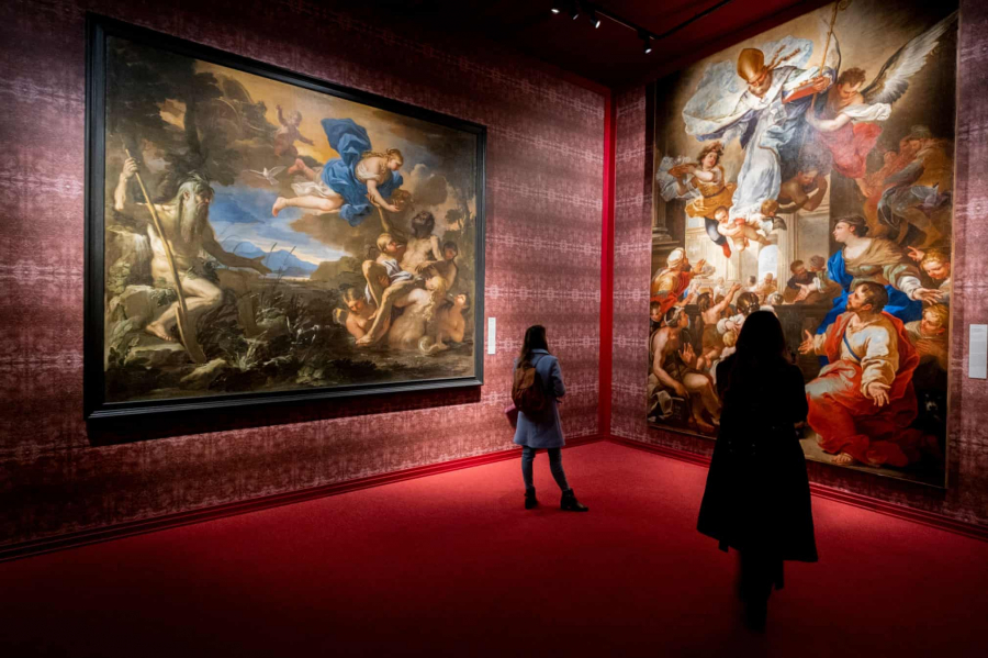 Những người tham dự triển lãm tranh Luca Giordano tại Bảo tàng Capodimonte, Naples (Ảnh: Antonio Balasco)