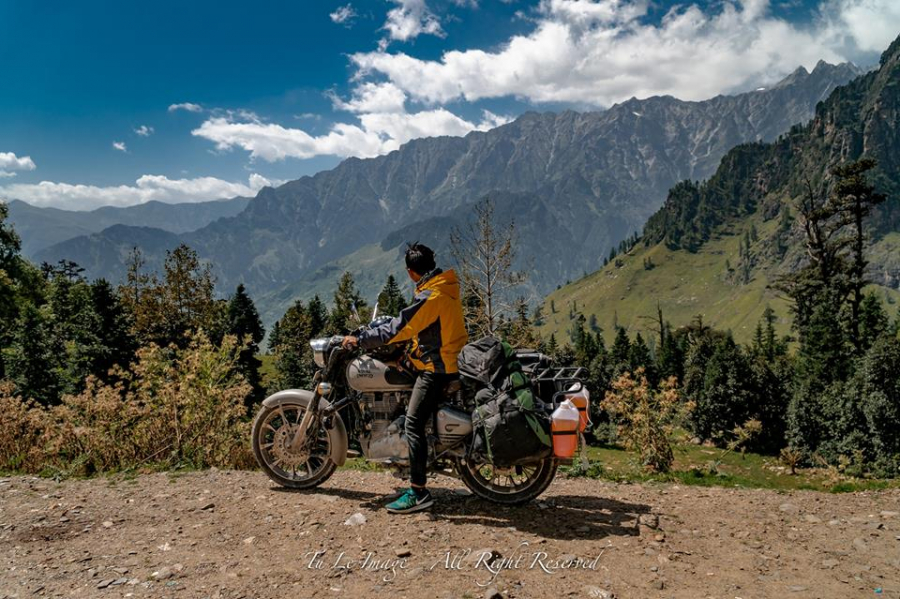 Travel blogger 9x Lê Tú đã từng khám phá Ladakh bằng xe máy