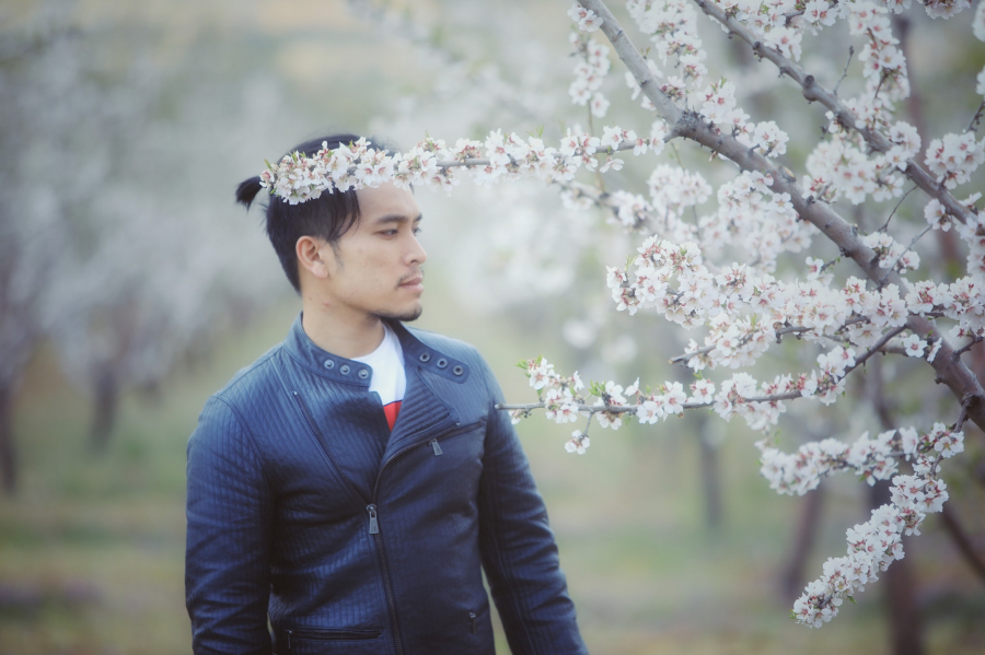 Hot Travel Blogger Hoàng Lê Giang và một khoảnh khắc mơ màng trong vườn hồng
