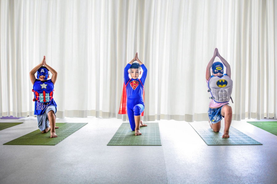 Fusion-Suites-Da-Nang-Facial-Superhero kids yoga-4-resize