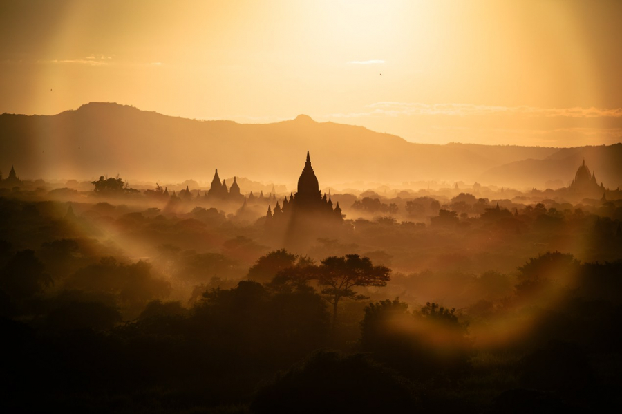 Hoàng hôn tại Bagan, Myanmar