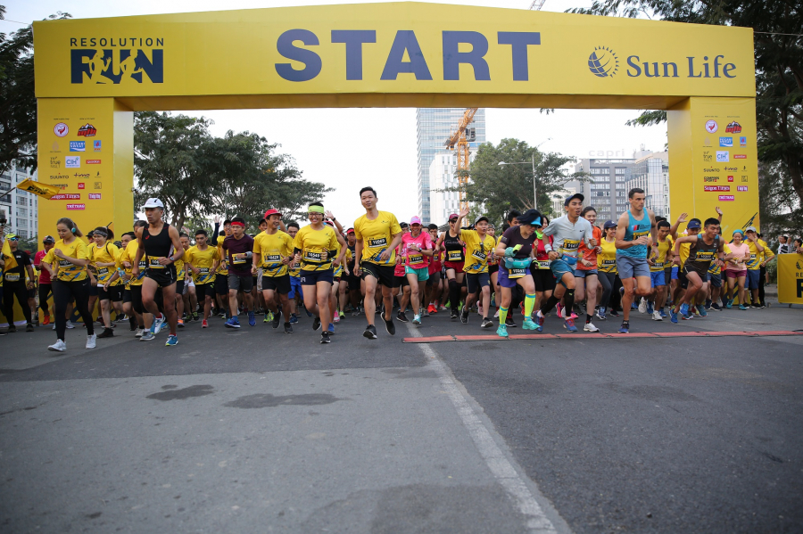 Các vận động viên tham gia cự ly 10 km xuất phát