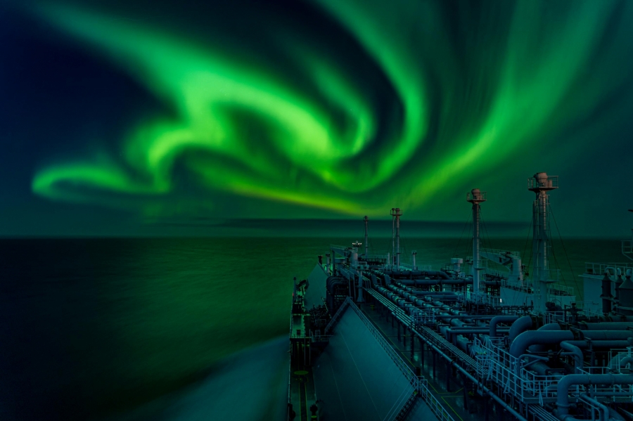 Bức ảnh “Polar Lights Dance” (Vũ điệu ánh sáng cực quang) của nhiếp ảnh gia người Nga Dmitrii Rybalka.