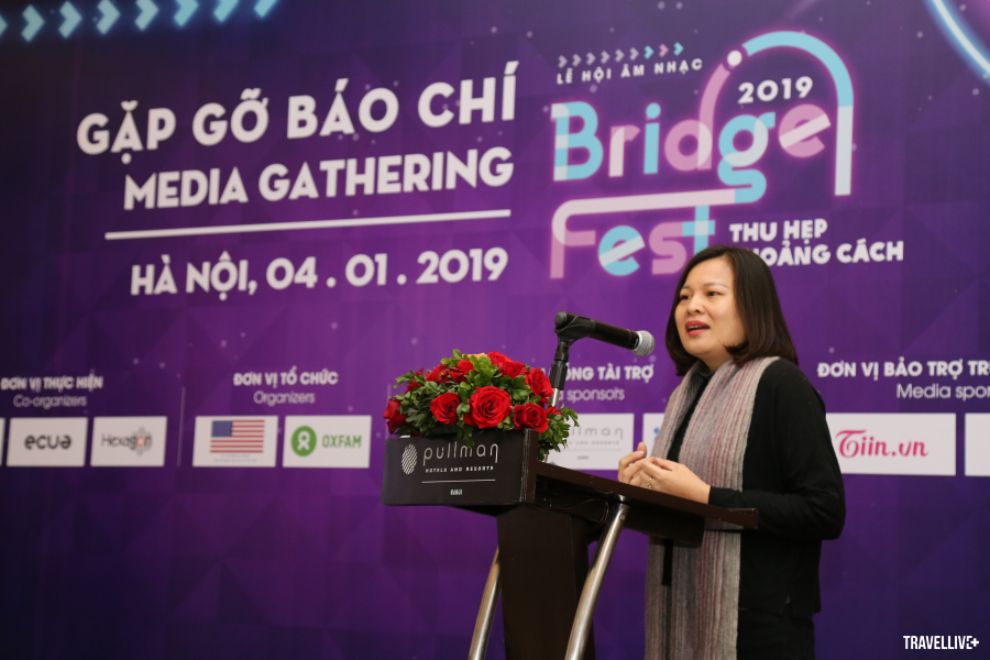 Bà Vũ Thị Quỳnh Hoa, Đại diện Oxfam chia sẻ về BridgeFest 2019 và chiến dịch Thu hẹp Khoảng cách