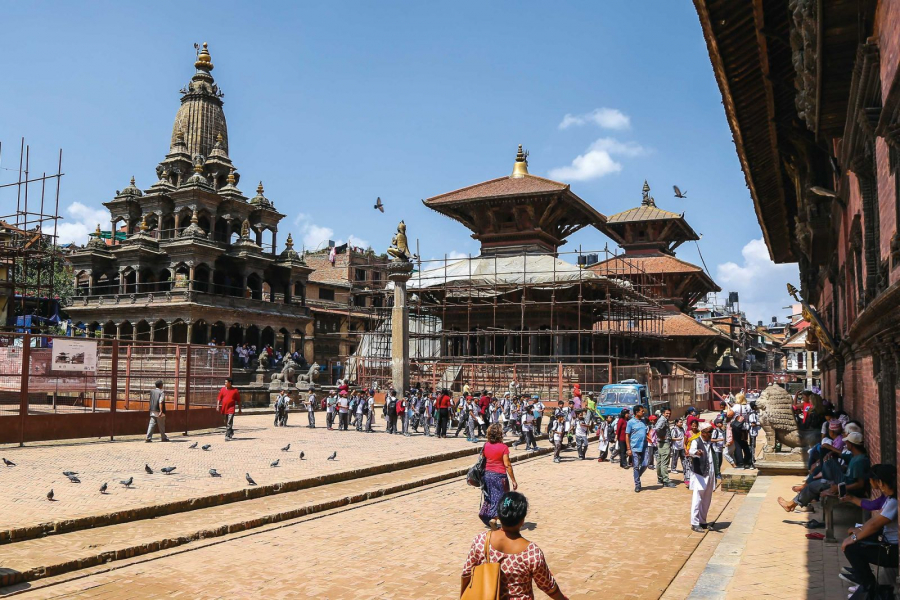Mùa xuân luôn là đợt cao điểm du lịch ở Nepal khi du khách từ khắp nơi trên thế giới đổ về đây tham quan.