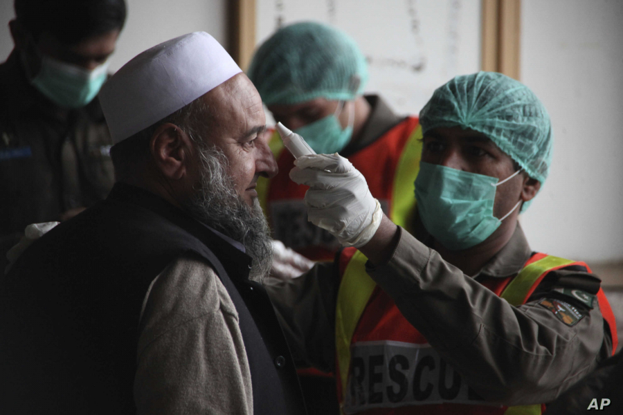 Pakistan cho tới nay đã phong tỏa 3 tuần, ghi nhận hơn 5.700 ca nhiễm và gần 100 ca tử vong