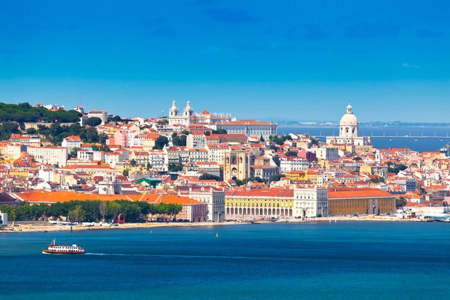 Lisbon tráng lệ bên bờ Đại Tây Dương. 
