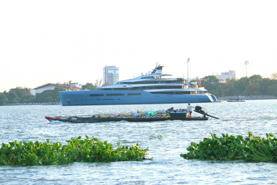 Siêu du thuyền Aviva trị giá 150 triệu USD của tỷ phú Joe Lewis ở Cần Thơ