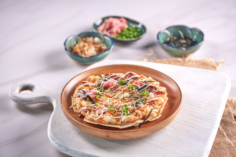 Okonomiyaki Seafood Pizza