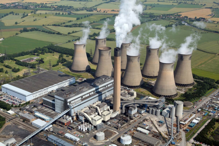 Nhà máy điện Eggborough ở Yorkshire là một nhà máy đốt than đã đóng cửa vào tháng 9 năm 2018. Do đó, đây là thời điểm hoàn hảo để quay ở đây một số cảnh hành động ngoạn mục nhất của bộ phim.
