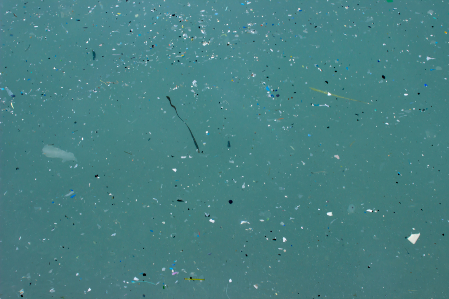 Những hạt vi nhựa đã len lỏi trong nguồn nước của những nơi xa xôi nhất hành tinh