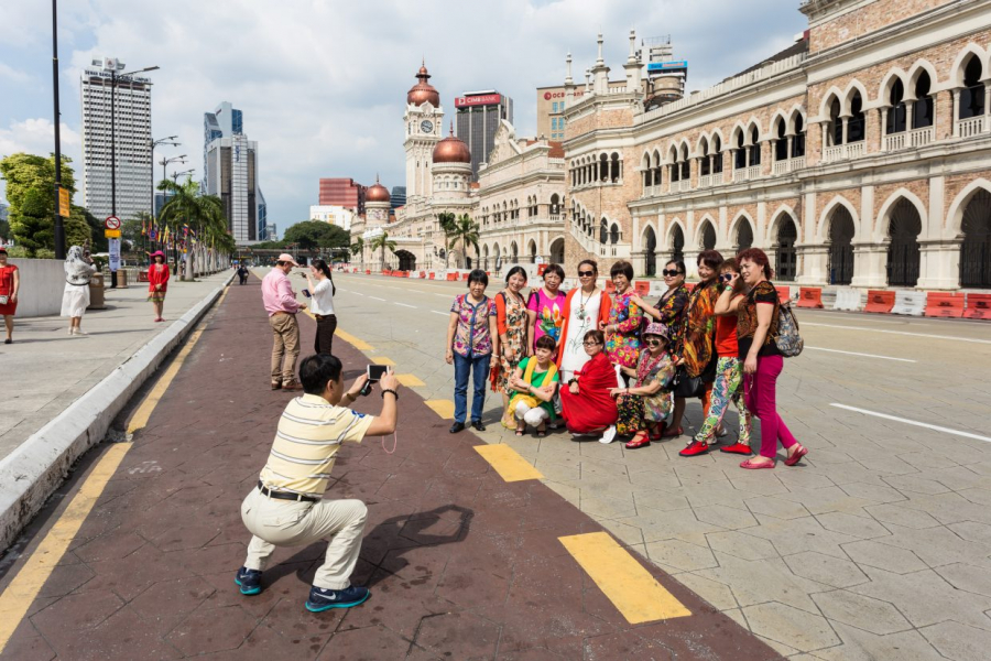 Không phải mọi quốc gia Đông Nam Á đối mặt với tình trạng sụt giảm du khách Trung Quốc. Số lượng du khách Trung Quốc đến Malaysia tăng 6,2% trong nửa đầu năm 2019 lên 1,55 triệu khách.