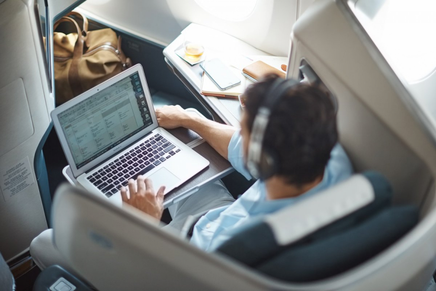 Wifi trên máy bay mang đến nhiều tiện lợi hơn cho hành khách