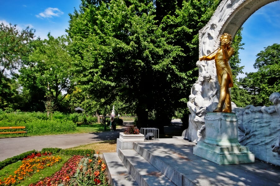 Đài tưởng niệm Johann Strauss II