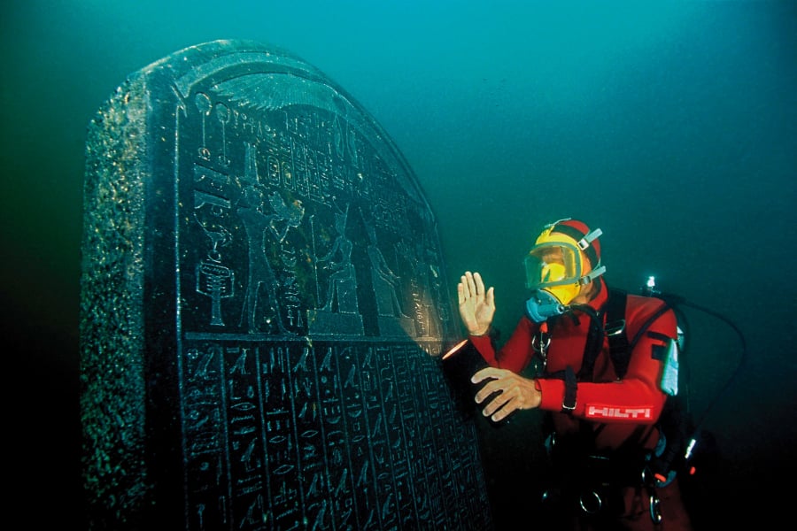 Những phế tích của Alexandria dưới biển sâu