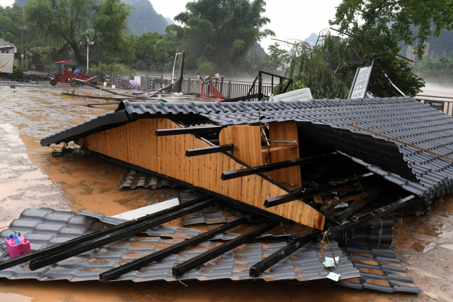 Thiệt hại ở vùng ven sông Ngộ Long, huyện Dương Sóc