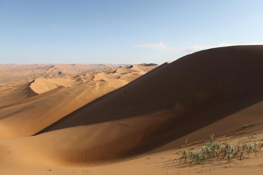 Badain Jaran được xem là một trong 5 sa mạc có cảnh quan đẹp nhất Trung Quốc.