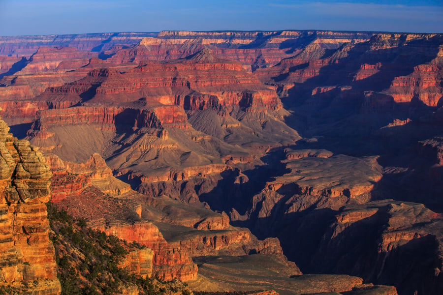 Dawn_on_the_S_rim_of_the_Grand_Canyon_(8645178272)