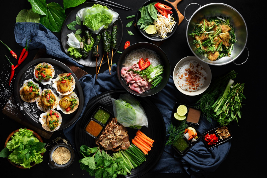 Món ăn Việt Nam sử dụng nhiều loại rau gia vị có tác dụng như thuốc chữa bệnh