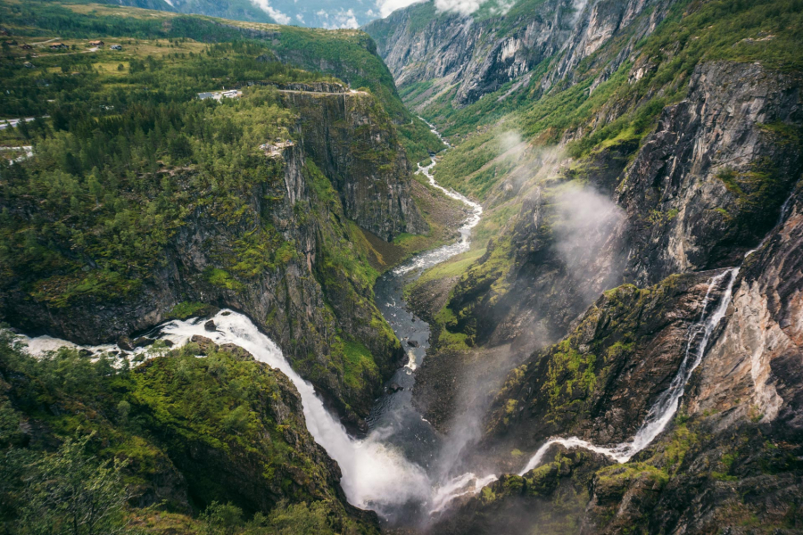Vẻ đẹp của thác nước Vøringsfossen