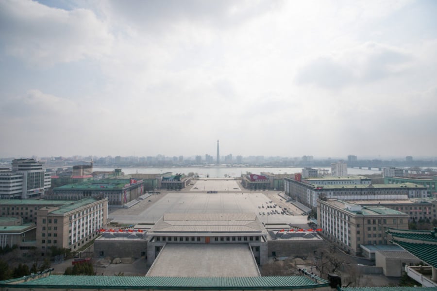kim-il-sung-square-pyongyang-1024x683
