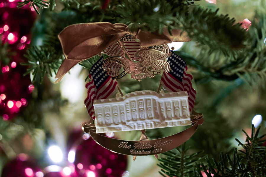 Vật trang trí Giáng sinh trong thư viện Nhà Trắng