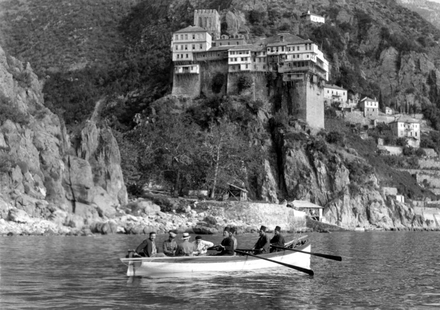 Bức ảnh cổ xưa về núi thiêng Athos