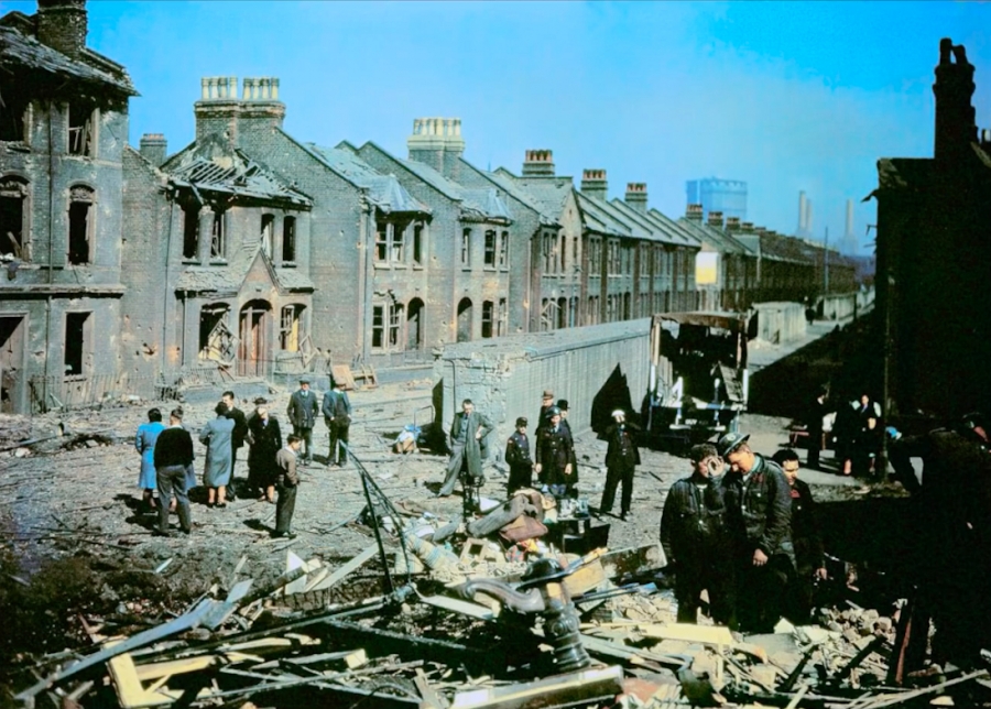 1943 - Đường hỏng ở London