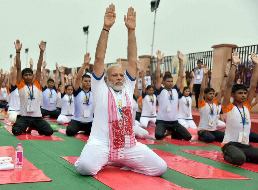 Thủ tướng Ấn Độ, Narendra Modi, nổi tiếng là người đam mê yoga