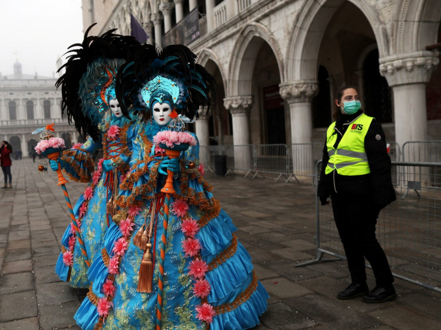 Lễ hội Carnival tại Venice buộc phải kết thúc sớm trước tình hình dịch bệnh bùng phát