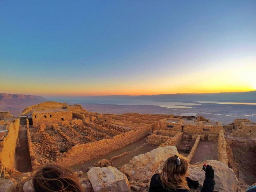 Ngắm bình minh trên Pháo đài Masada